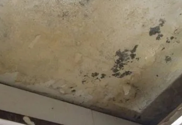 志丹阳台漏水维修公司分享下志丹卫生间渗水维修需要注意哪些问题。